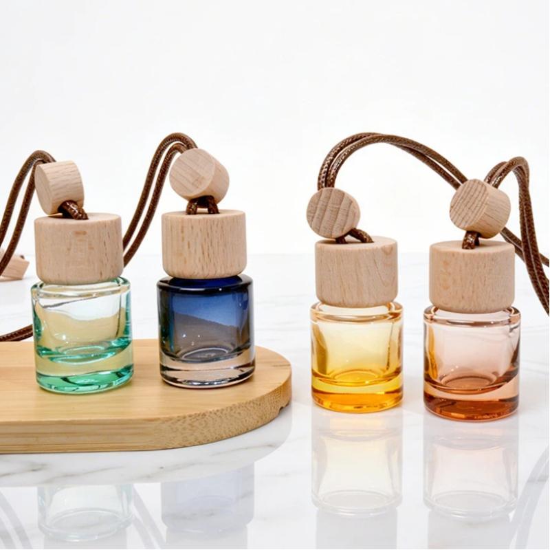 Car Fragrance Diffuser - ミニラウンドペンダントエッセンシャルオイルディフューザーボトル車用芳香剤香水フレグランスオーナメントバイアル