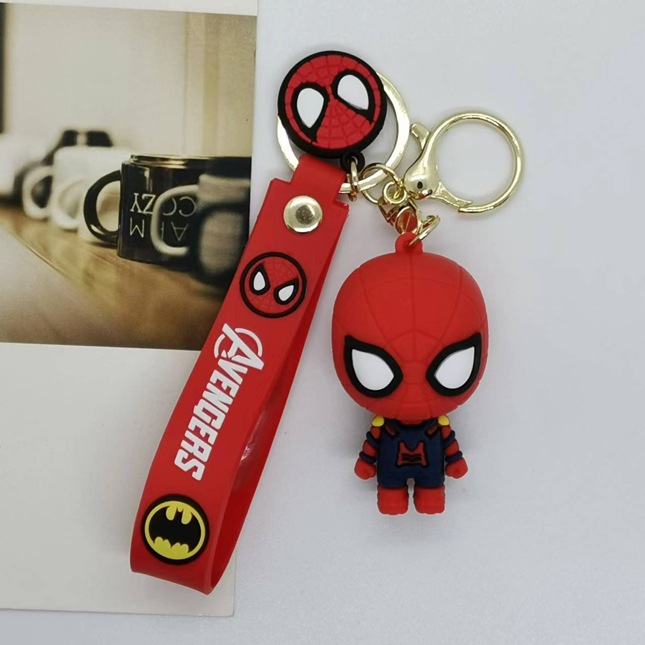 クリエイティブな漫画スパイダーマン人形キーホルダーペンダント - Car Accessories Japan のレビューと価格
